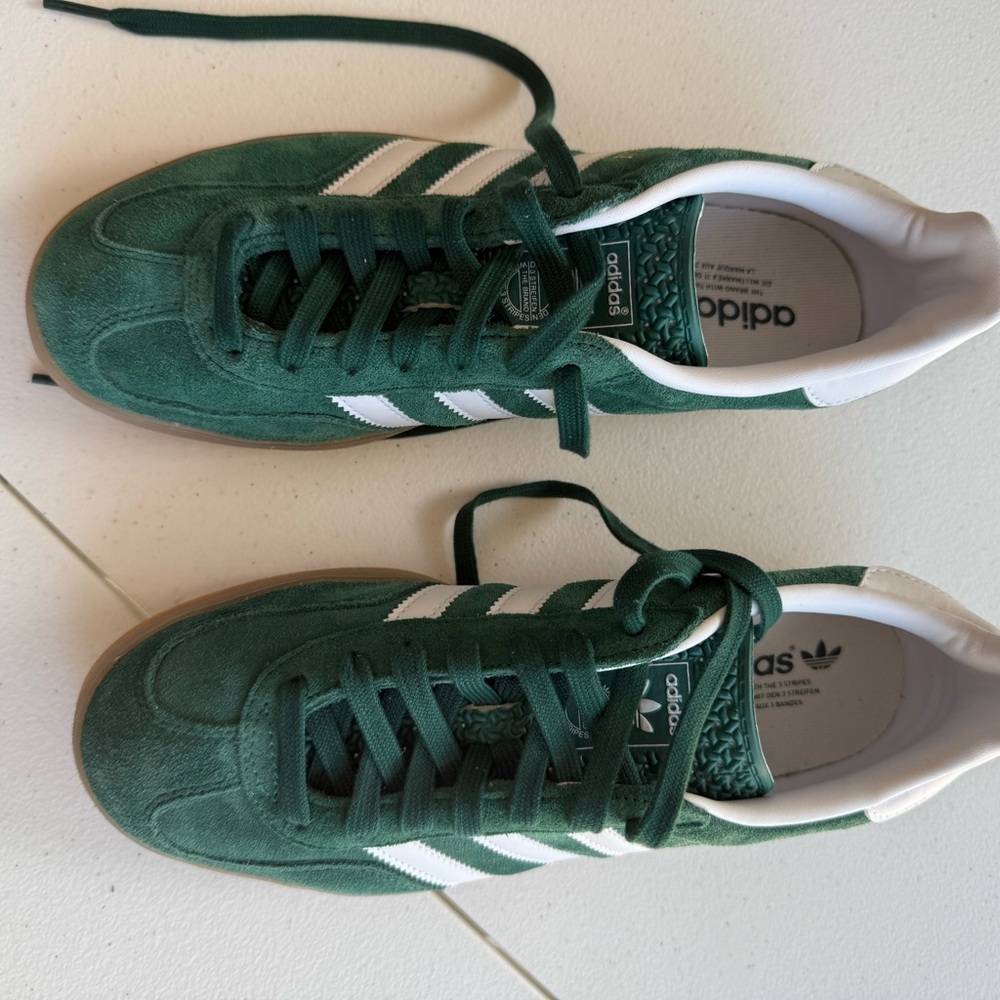Adidas Men’s Green Gazelle Suede Sneakers sz 8.5 New